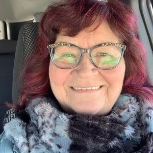 Meet your Posher, Gail